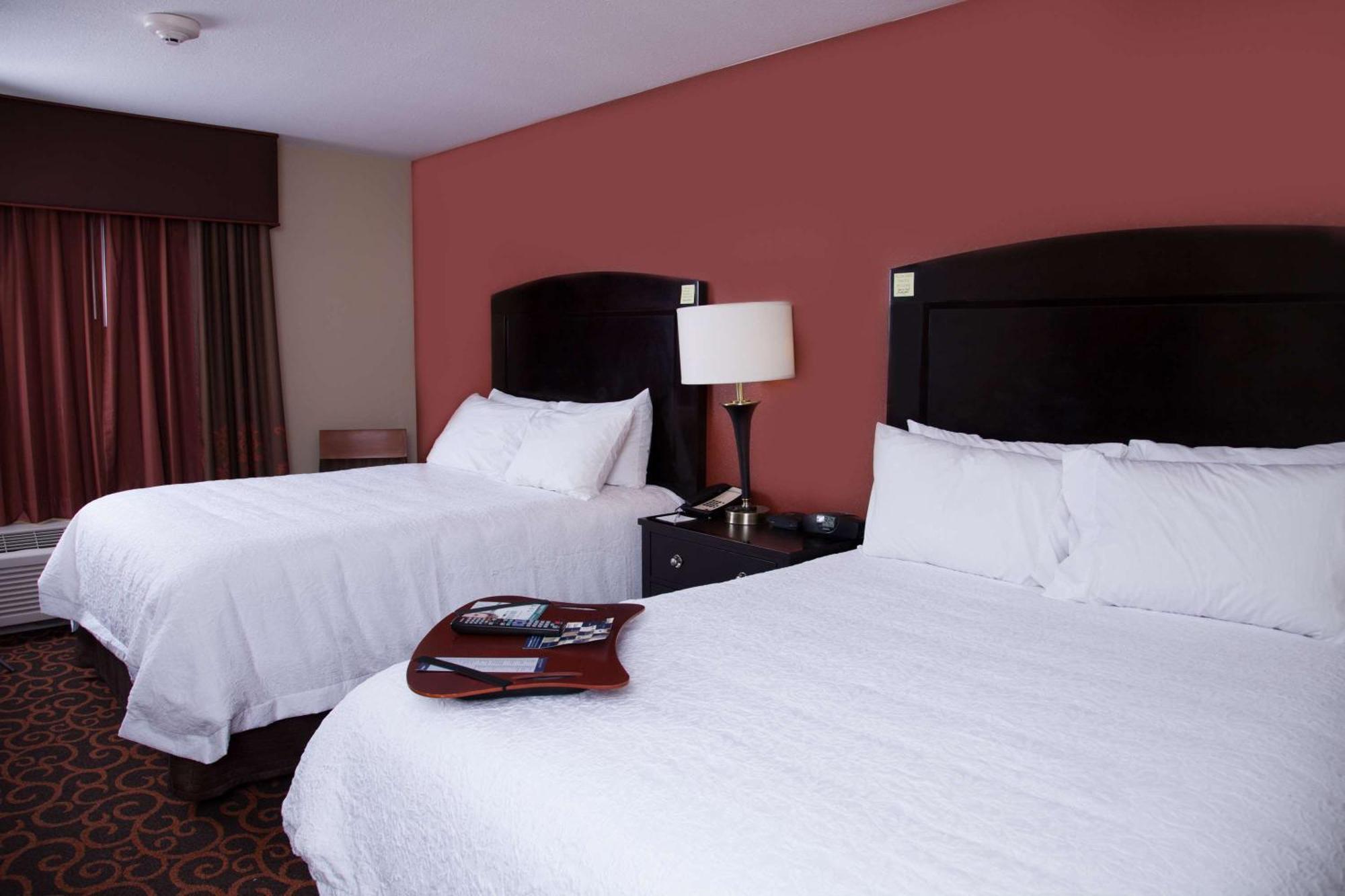 Hampton Inn & Suites Dickinson Nd Экстерьер фото