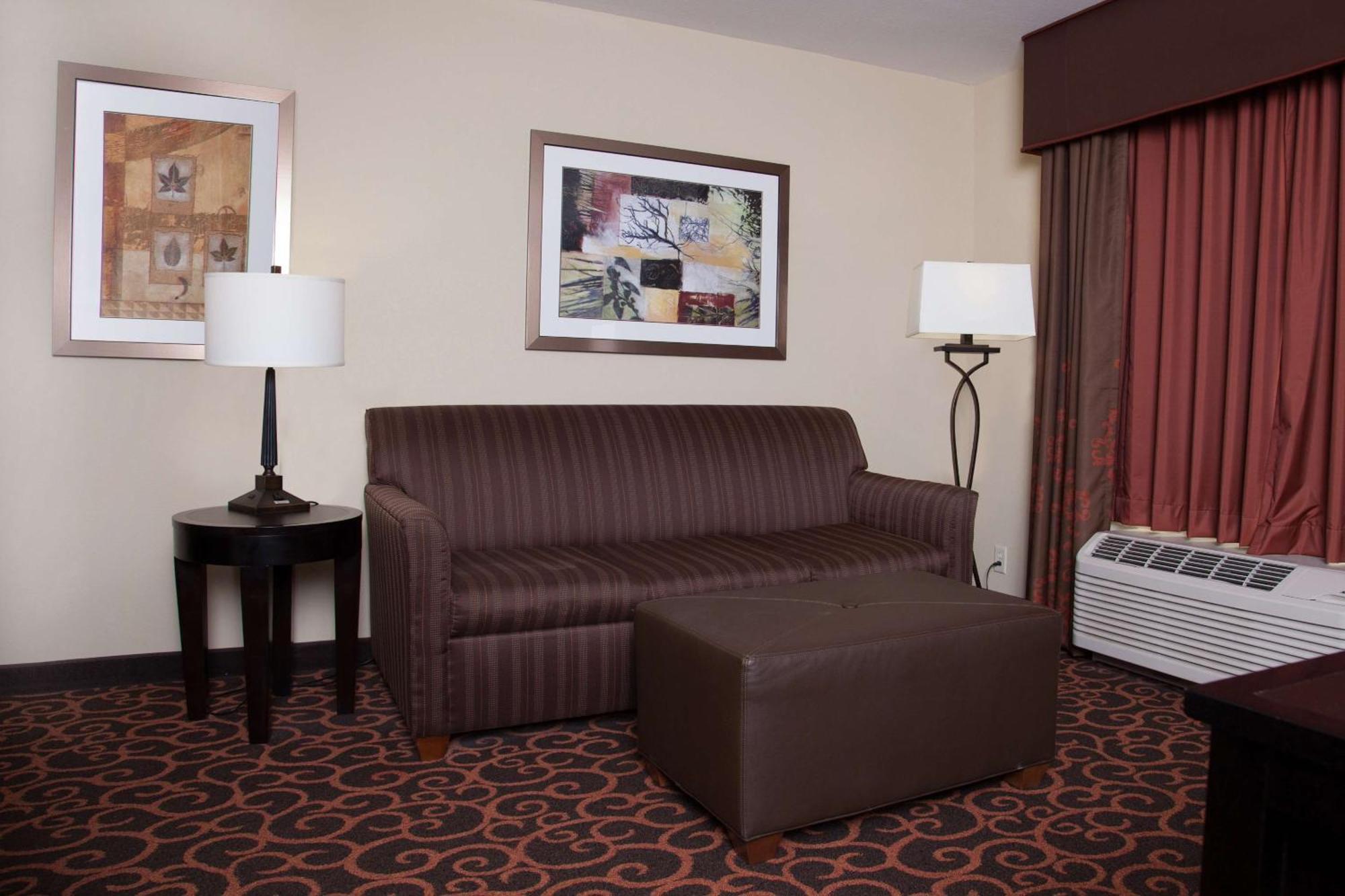 Hampton Inn & Suites Dickinson Nd Экстерьер фото